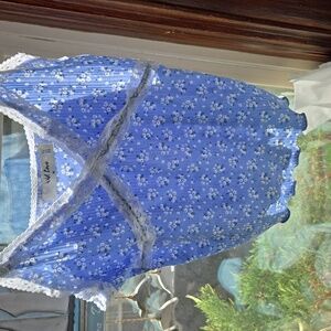 MD Wild Love blue flowered tank top never worn. Beautiful and delicate.